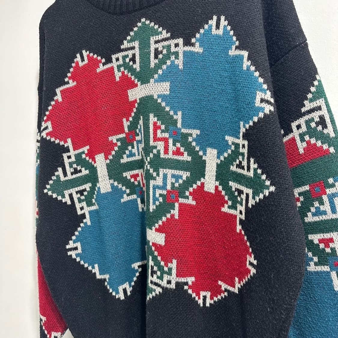 데상트 90s 패턴니트 상품이미지4