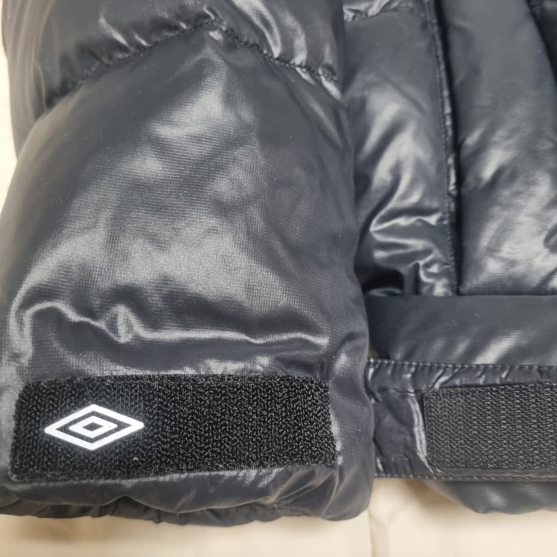 엄브로 플라이트 숏 머스크비 다운 자켓 (105/XL) 상품이미지3