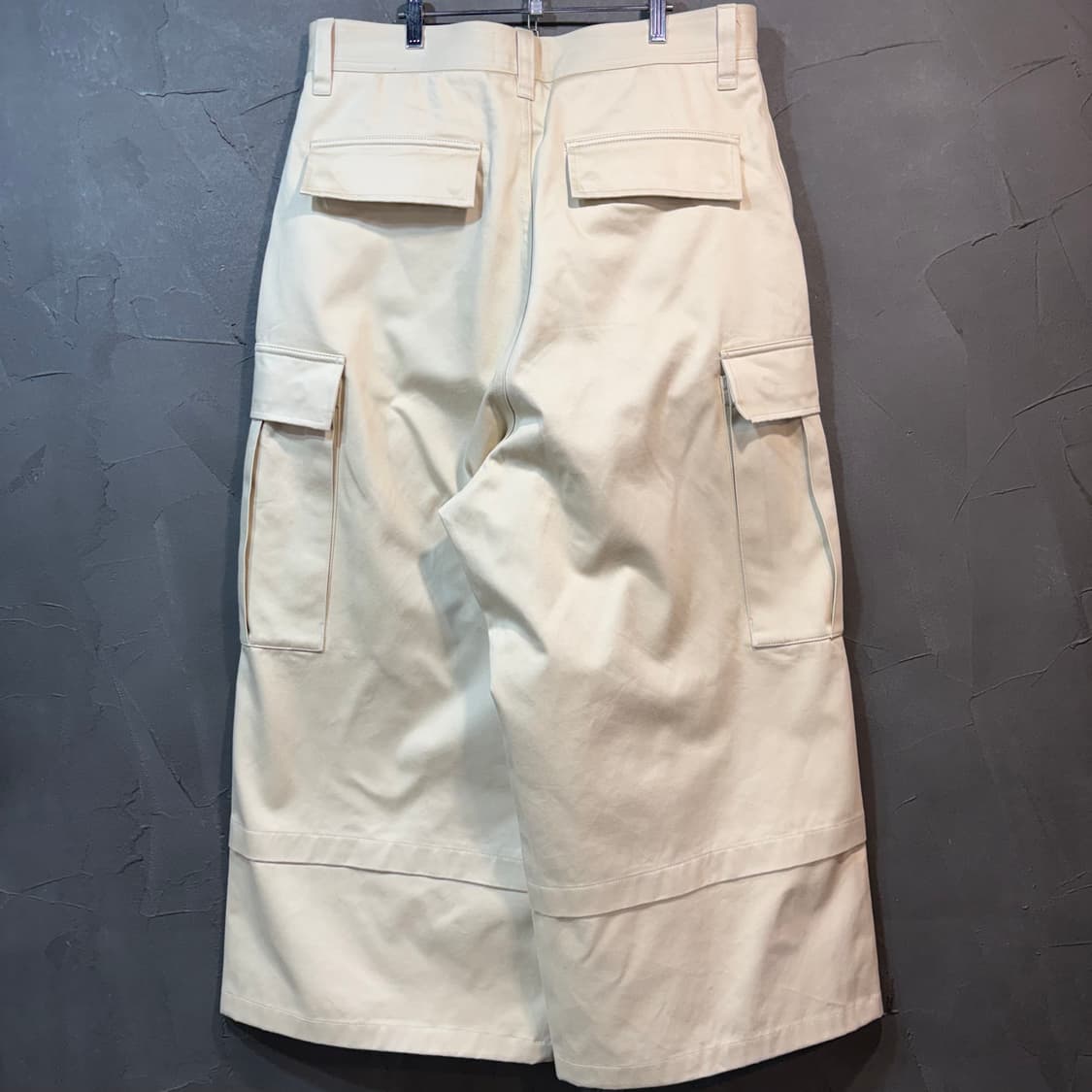 [L] AMI 아미 베이지 와이드 카고 팬츠 상품이미지4