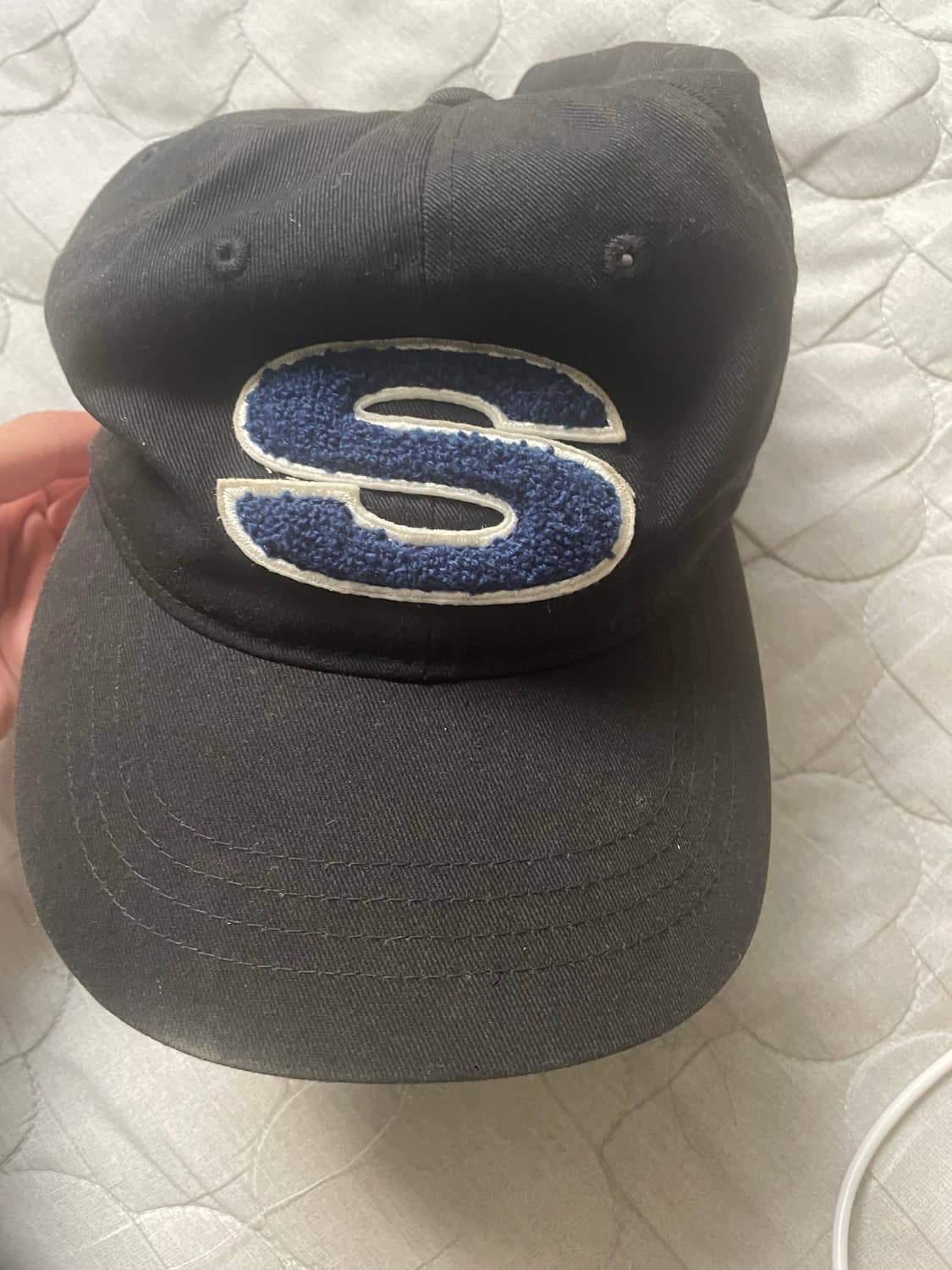 스투시 셔닐 로고 캡 상품이미지1