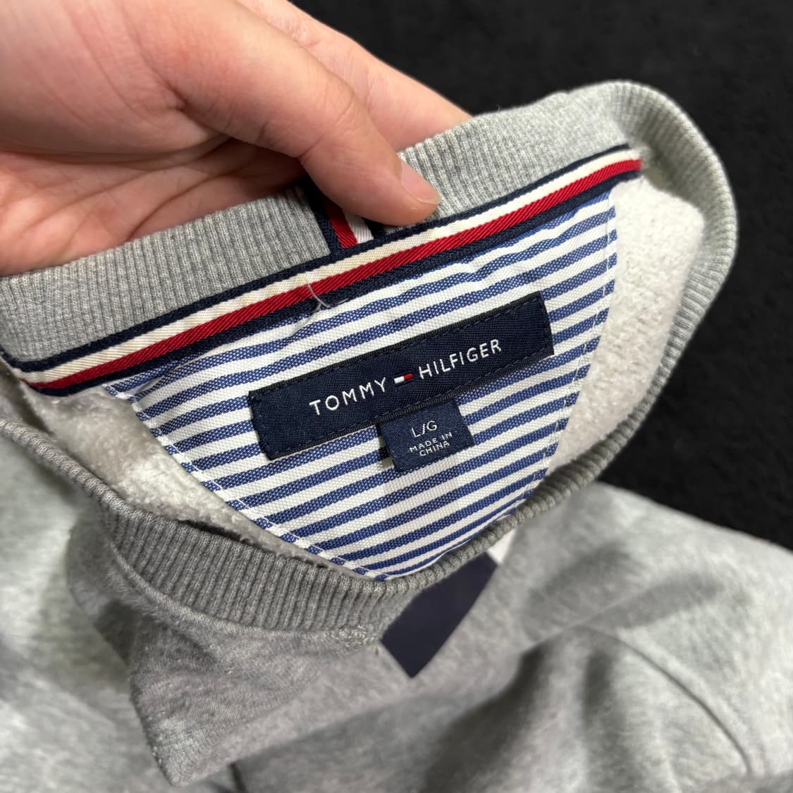 L 타미힐피거 그레이 빅로고 맨투맨 상품이미지4