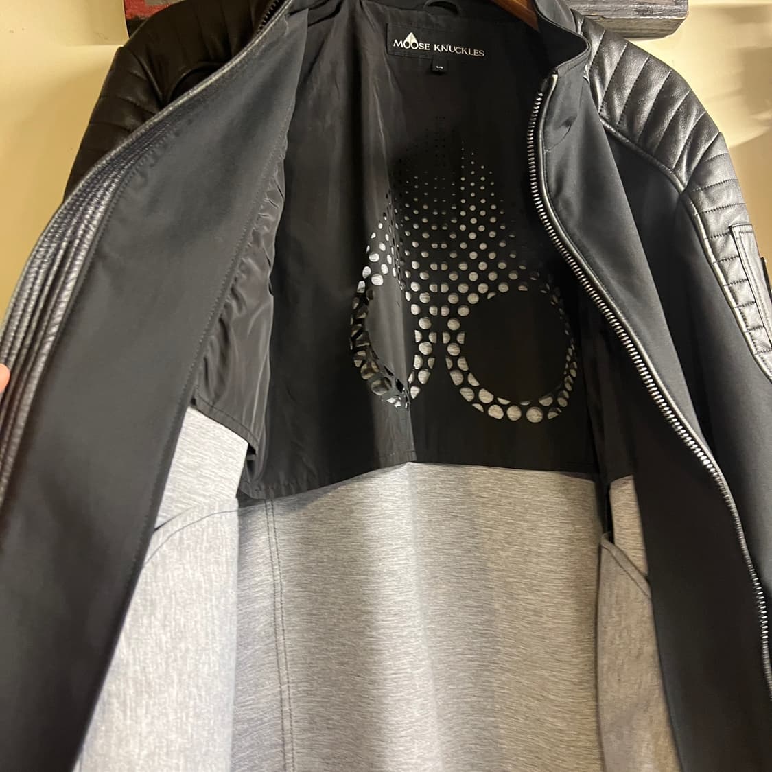 MOOSE KNUCKLES Hybrid Leather Jacket 상품이미지4