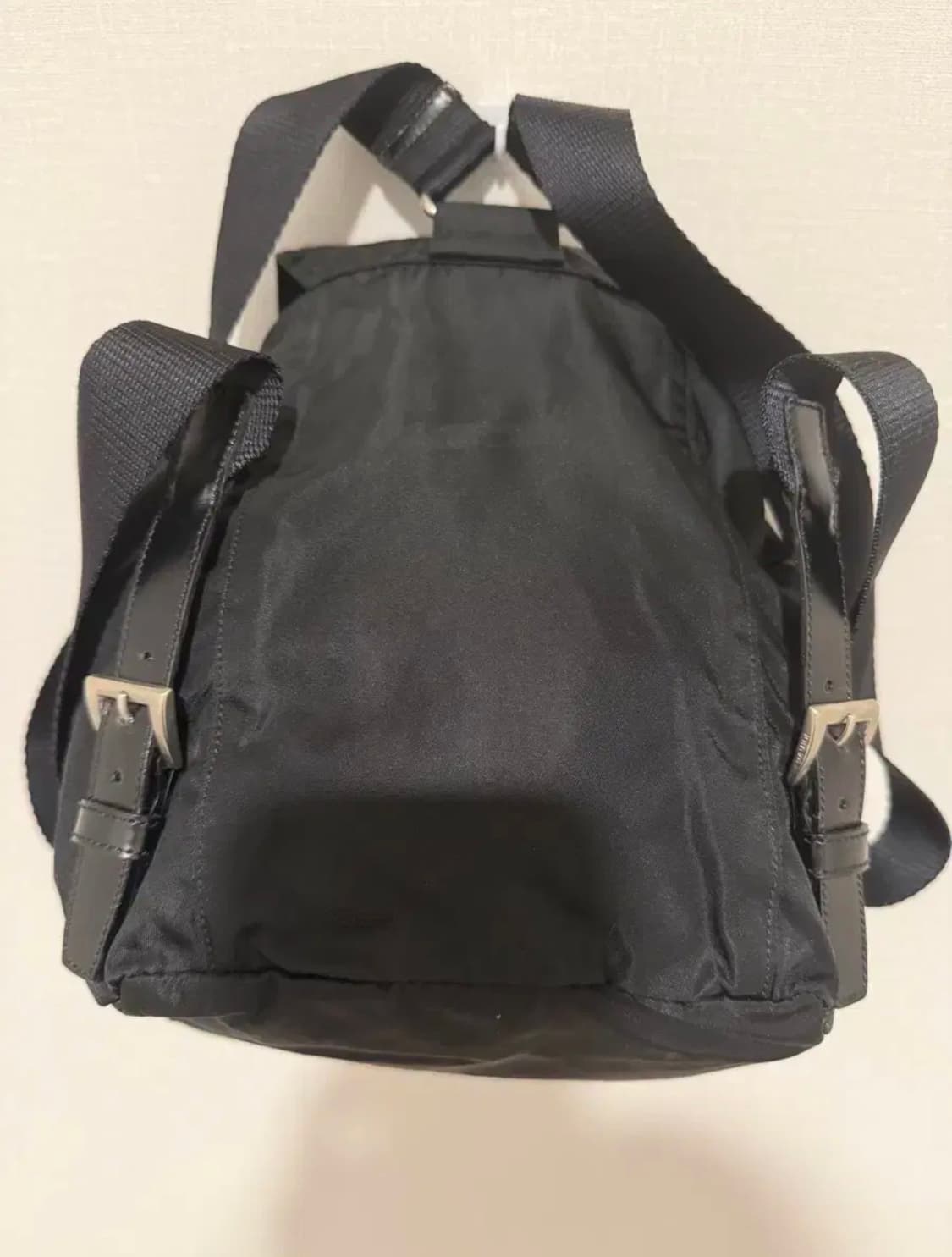 정품 프라다 포코노 나일론 원포켓 백팩 상품이미지5