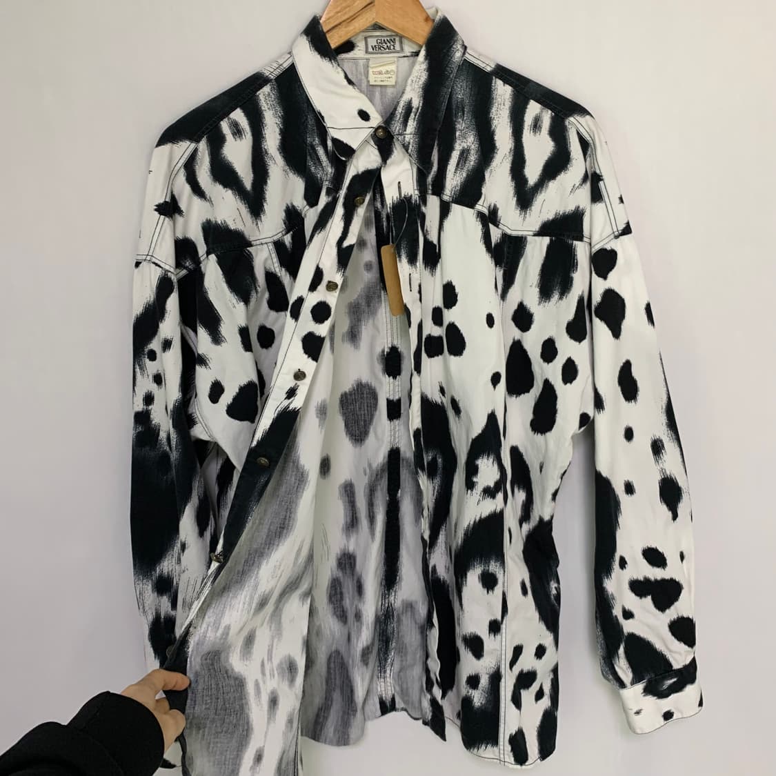 지아니 베르사체 달마시안 패턴 메두사 금장버튼 오버핏 셔츠 유니크 빈티지 상품이미지3