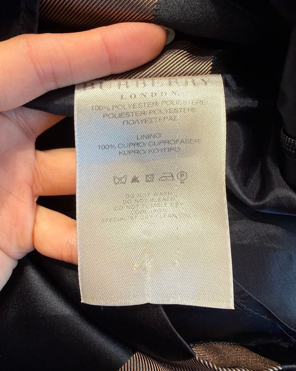 버버리 블랙 체크 쿠프로 미디스커트  상품이미지9