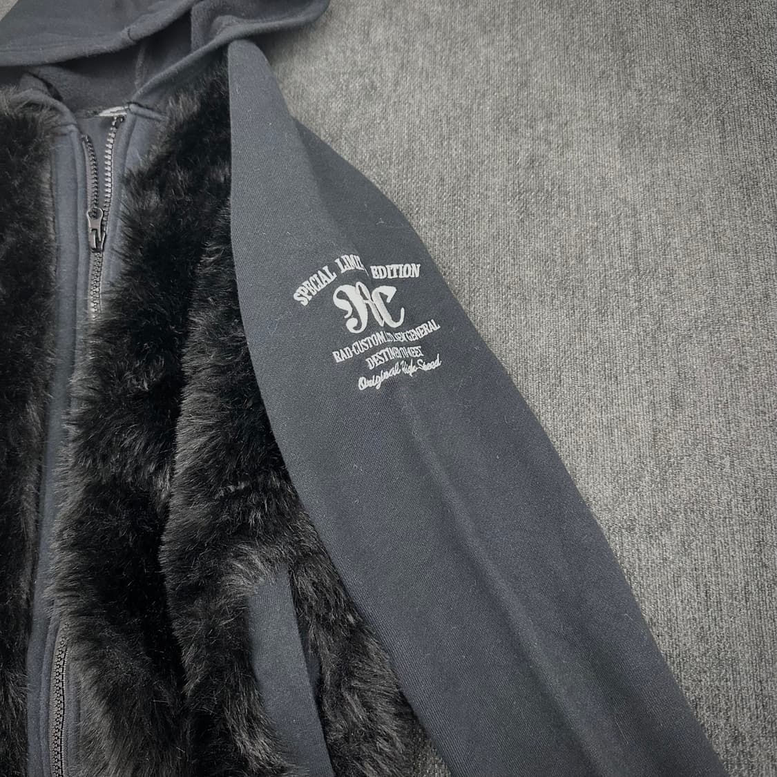rad custom fur embroidery hoodie 상품이미지3