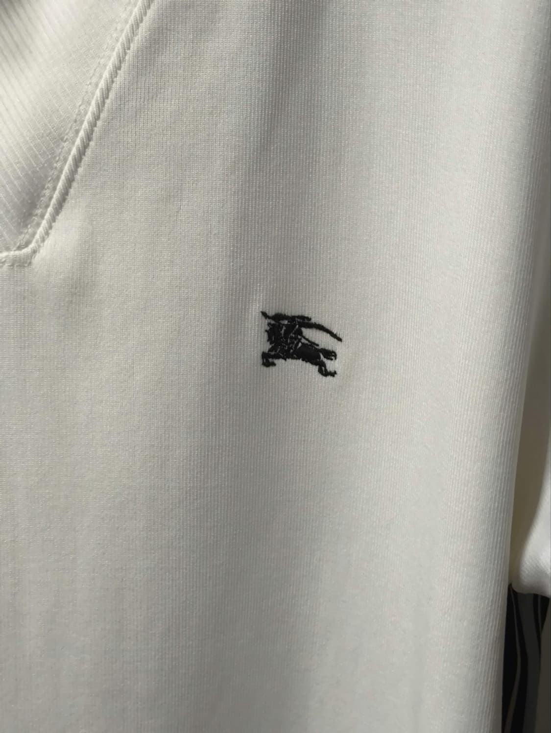 M 버버리 하이넥 니트 반집업 하프집업 상품이미지8