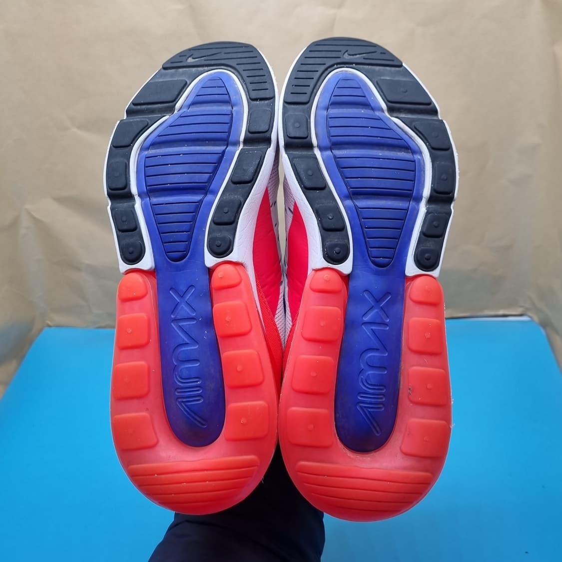 나이키 에어맥스 270 여성운동화240. 상품이미지3