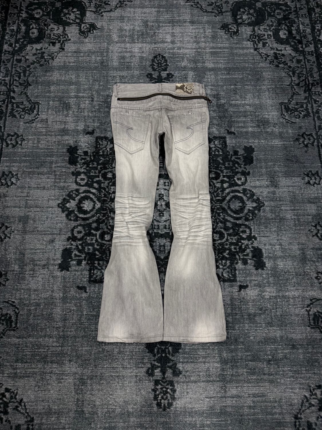 Semantic design 00s stud damaged grey de 상품이미지6