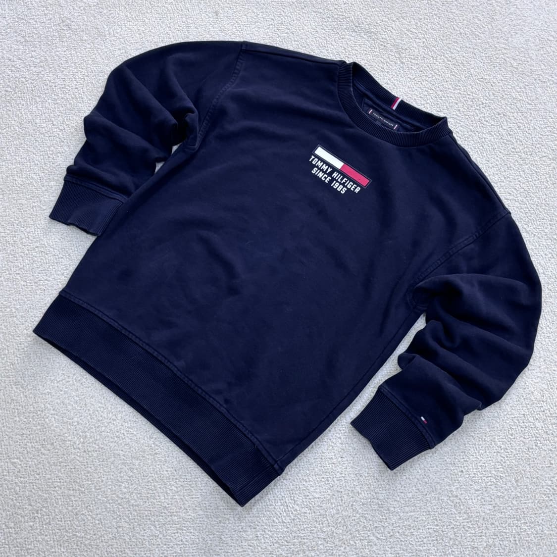 152 타미힐피거 스몰로고 맨투맨 티셔츠 0331E 상품이미지1