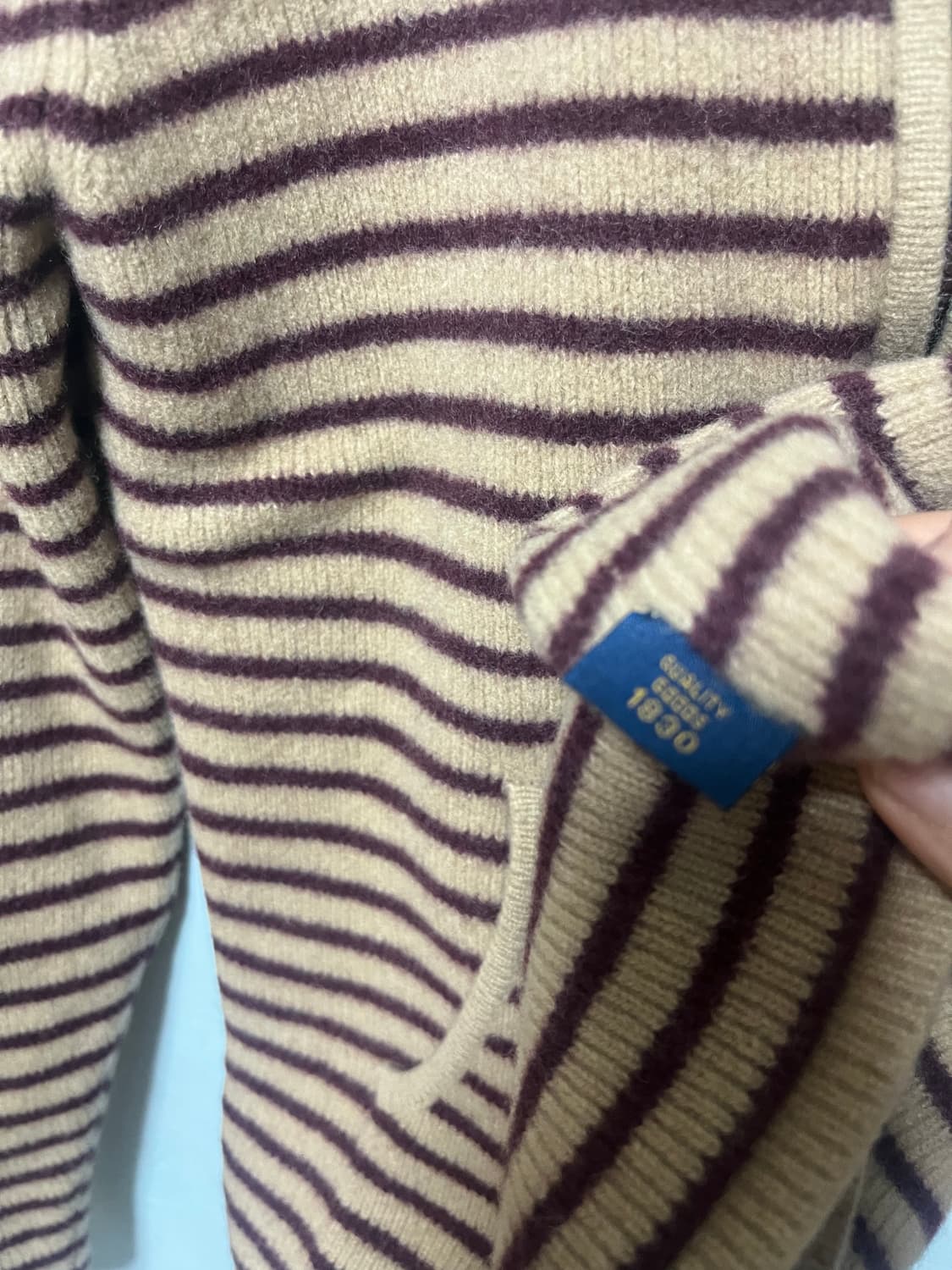 울리치 스트라이프 집업 니트 상품이미지4