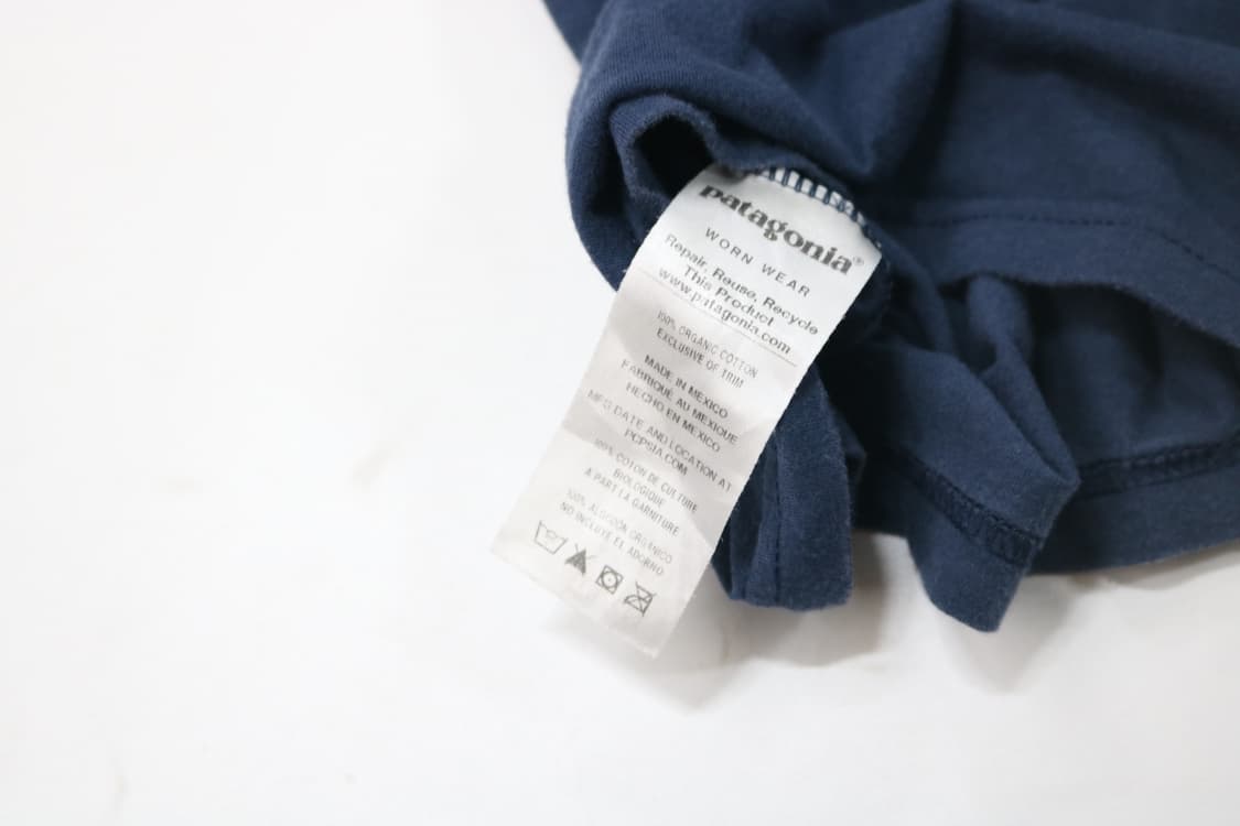 파타고니아 빈티지 플라잉 피쉬 그래픽 네이비 반팔티셔츠  상품이미지9