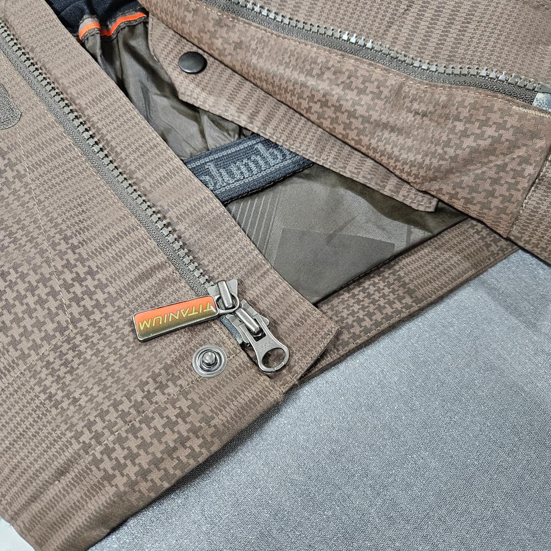 컬럼비아 티타늄 브라운 체크 스키파카 스노보드 자켓 XL 105-110 상품이미지5