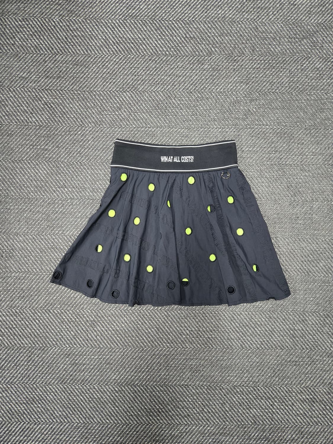 왁 골프 WAAC 펀칭 플레어 스커트 상품이미지2