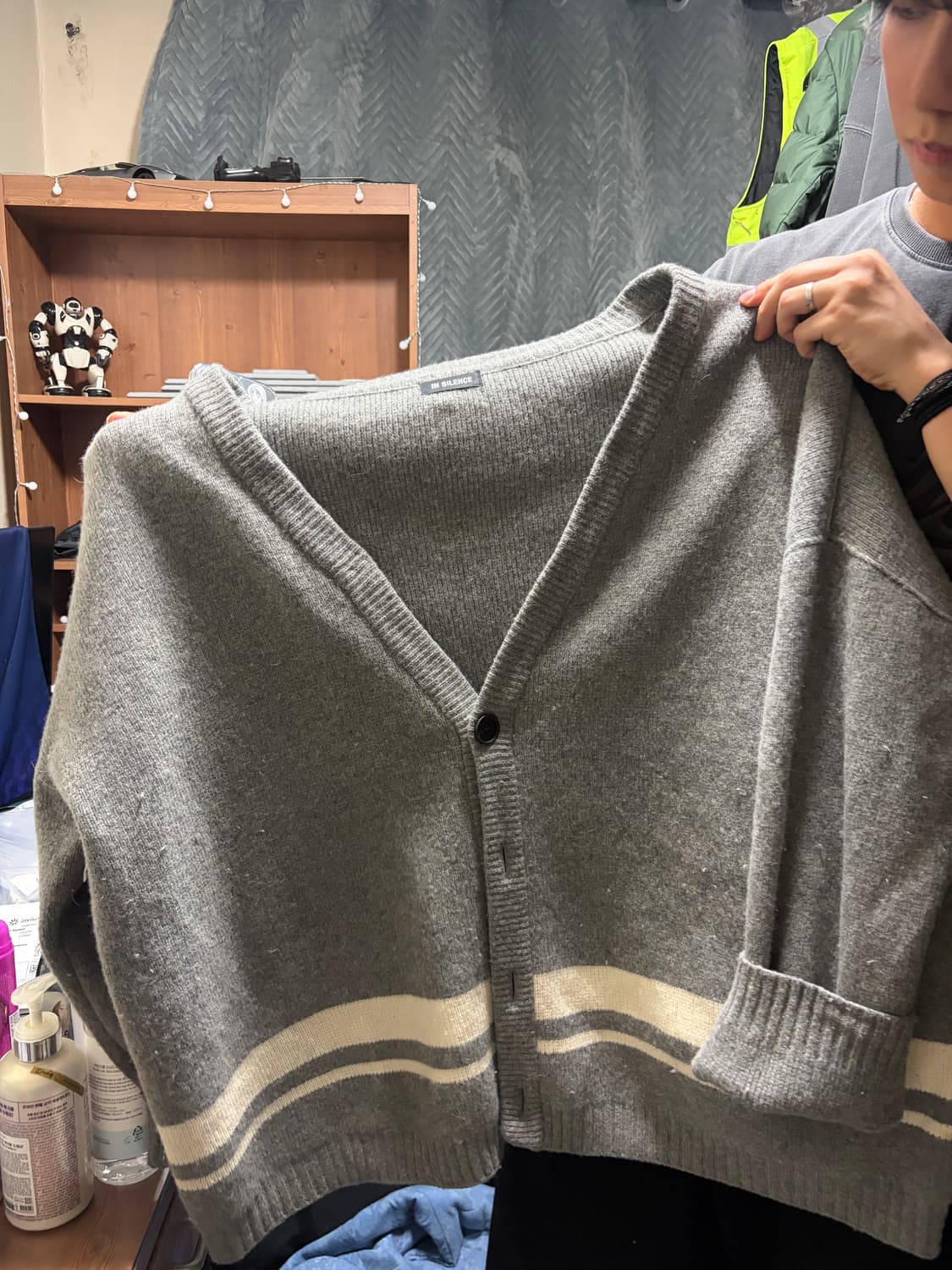 인사일런스 오버사이즈 배색 가디건 L 상품이미지1