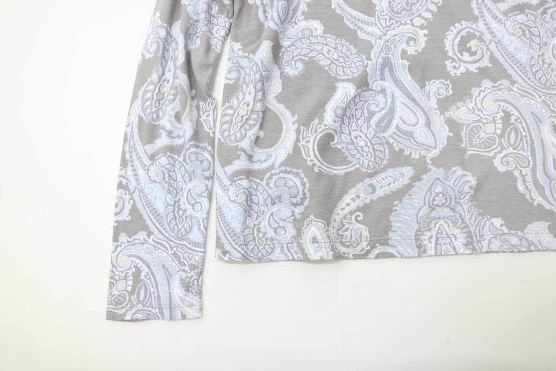 DoCLASSE 도클라세 페이즐리 패턴 하이넥 롱슬리브 티셔츠 상품이미지5