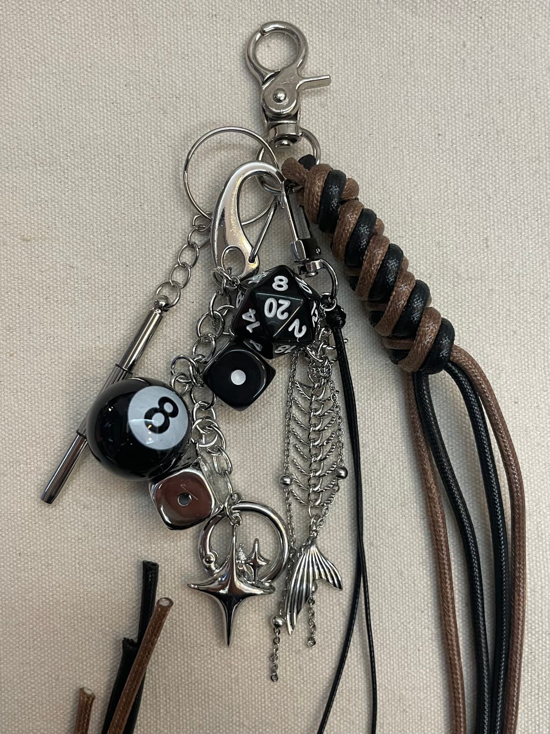 토곰아비 더블 레더 주사위 키링 상품이미지2