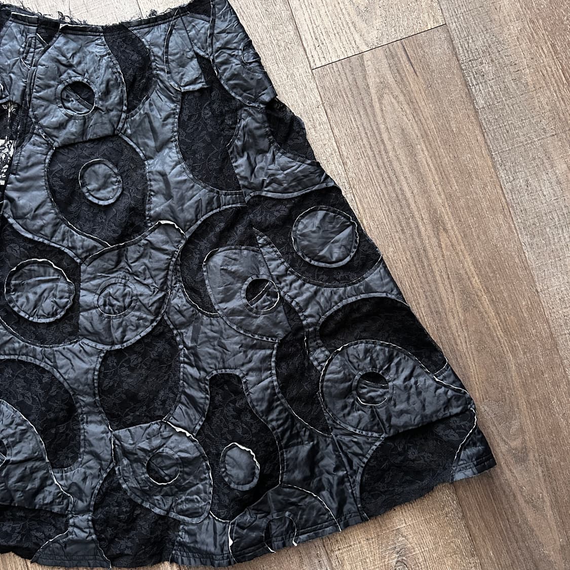 Crinkle Quilting Lace Skirt 상품이미지5