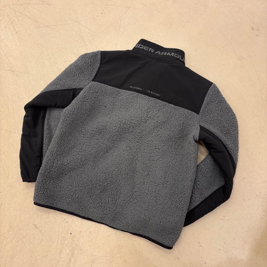 언더아머 컬러블럭 플리스 집업 상품이미지4