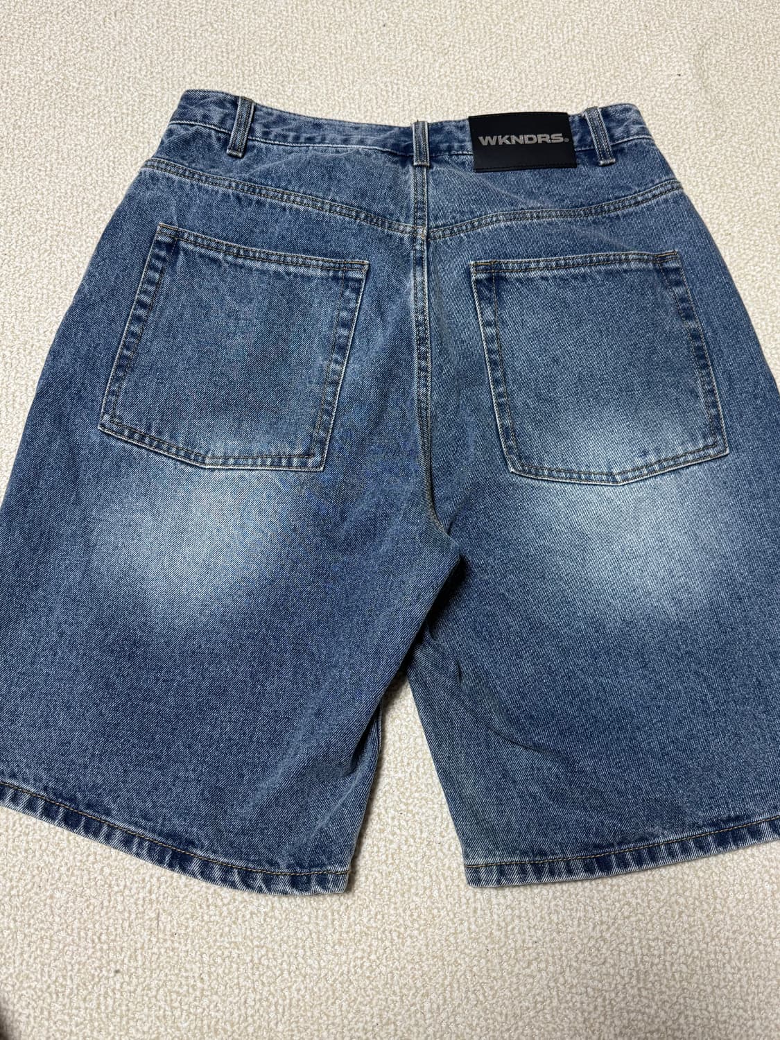 위캔더스 WASHED DENIM SHORTS (DENIM) 상품이미지2
