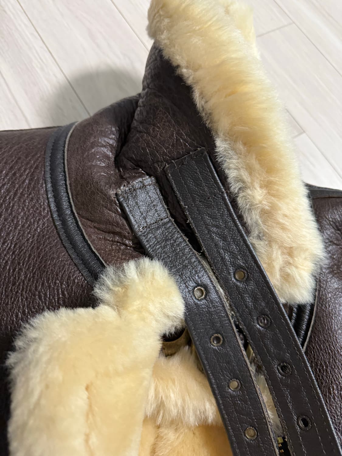 Schott nyc 쇼트 B-3 무스탕 봄버 자켓 상품이미지6