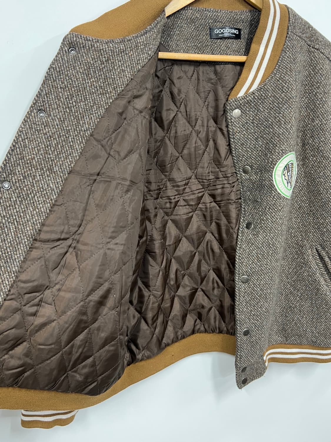 고고싱 인디언 패치 브라운 모직 스타디움 바시티 자켓 상품이미지5