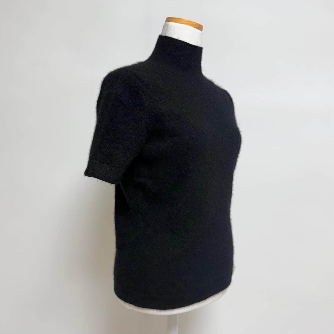 [캐시미어 100%] 블랙 반팔 하프넥 니트 M 상품이미지2