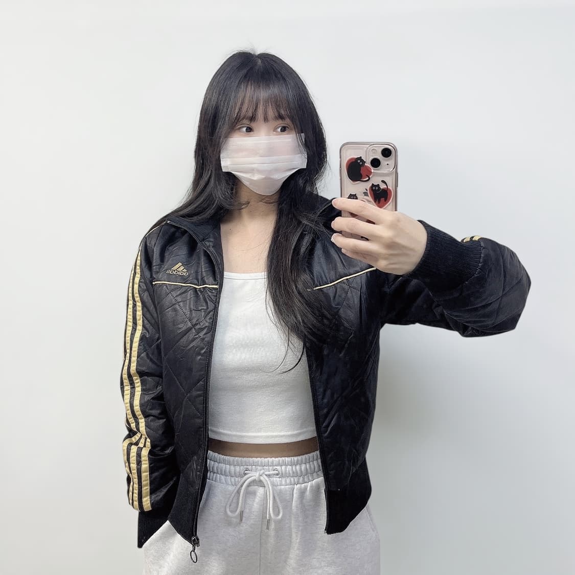 아디다스 퀄팅 경량 후드 점퍼 블랙 상품이미지1