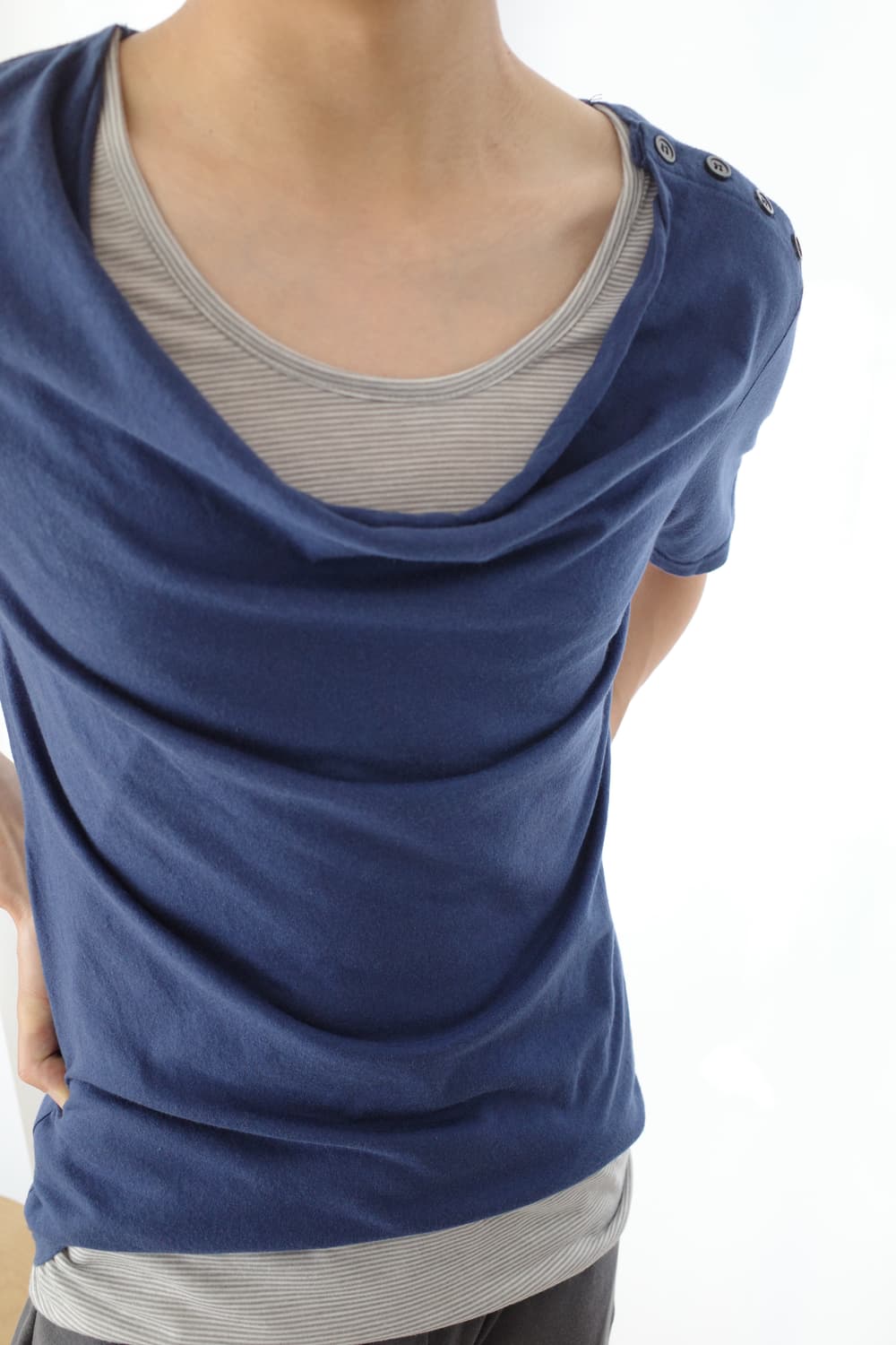 Drape layered button top  상품이미지3