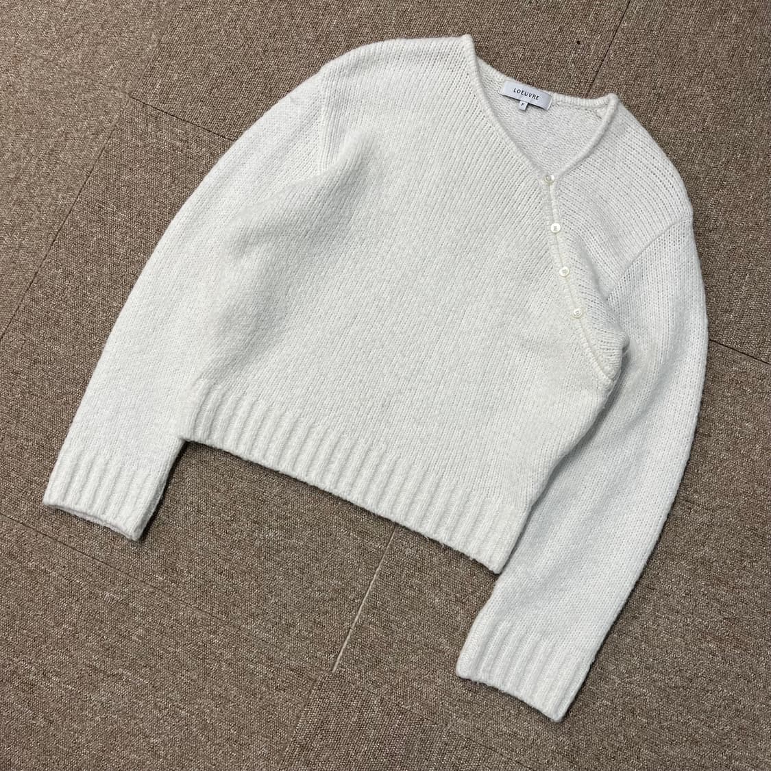 루에브르 니트 상품이미지1