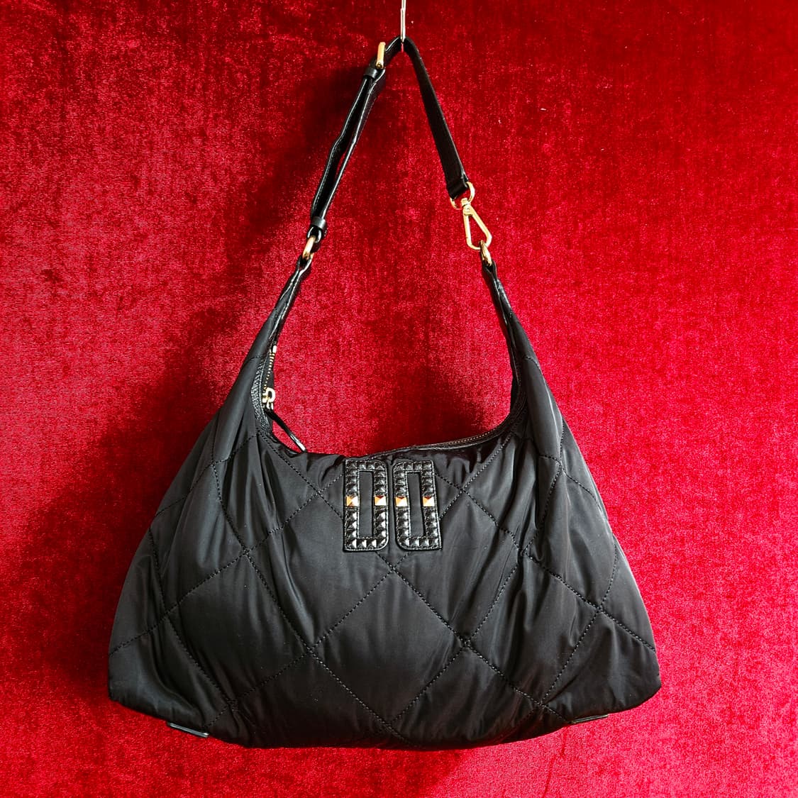 닥스(DAKS) 퀄팅 엠보 시그니쳐 로고 숄더백 상품이미지2