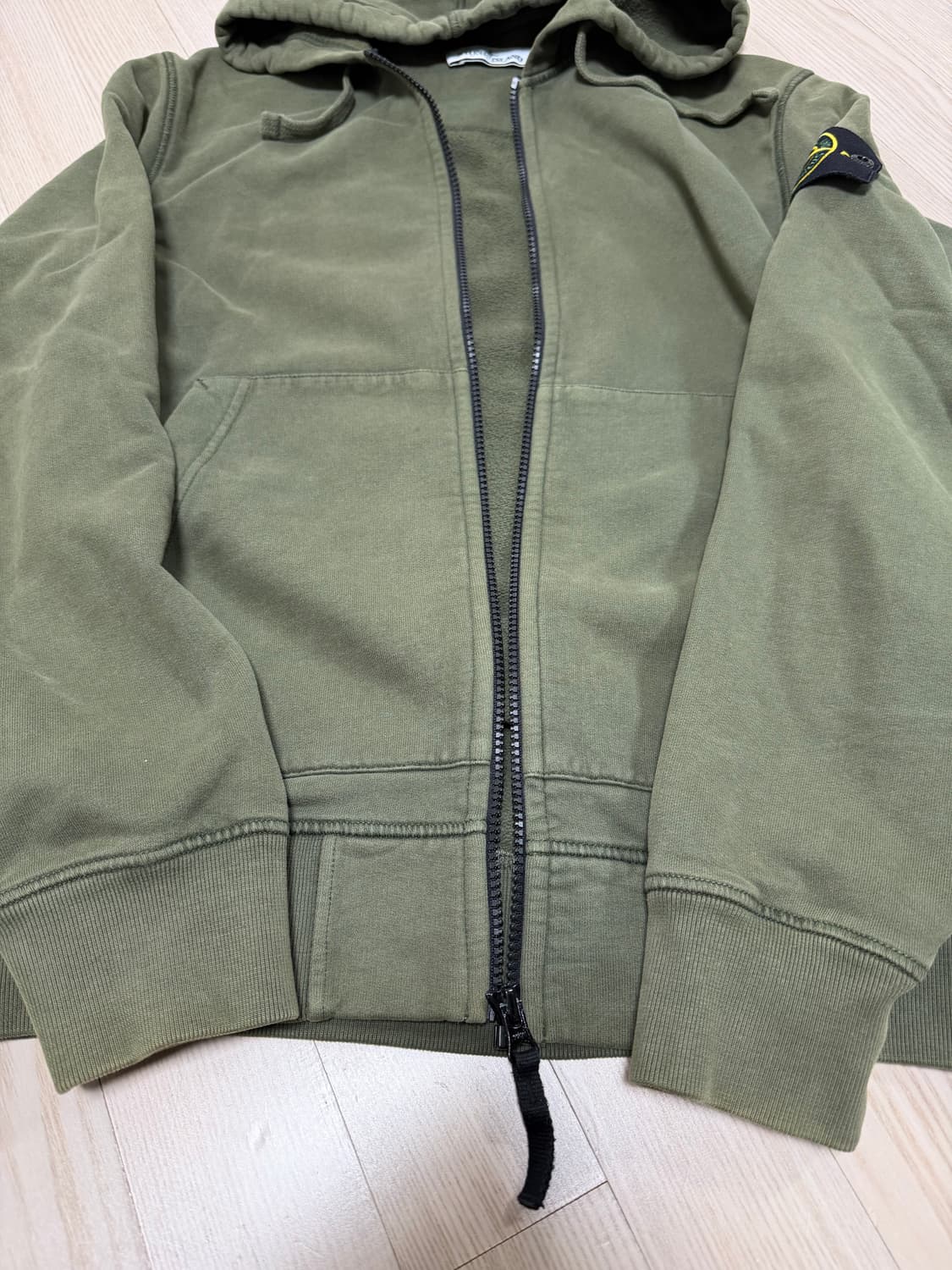 스톤아일랜드 후드집업 M 상품이미지2