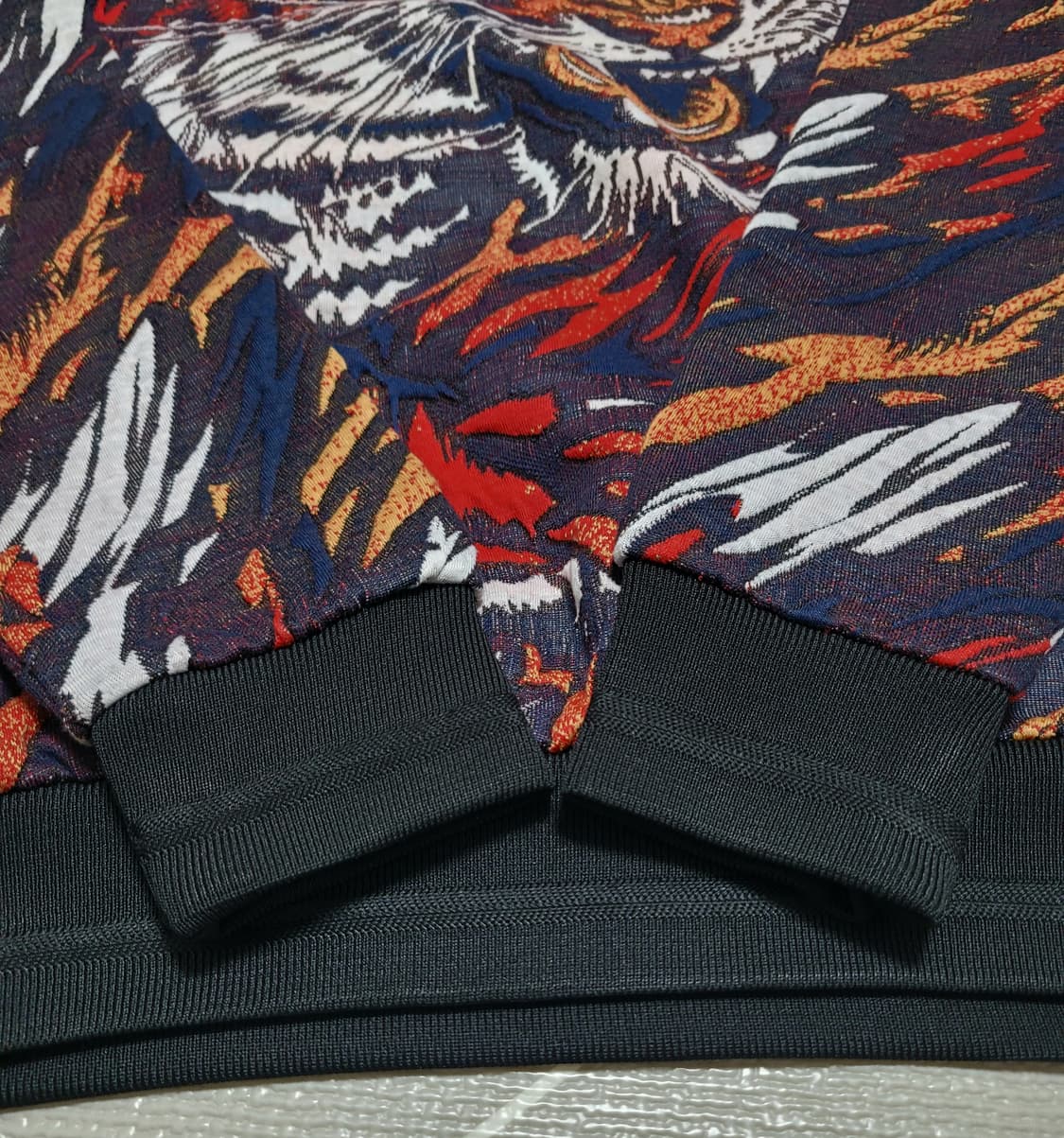 자라 맨즈 타이거 플레임 퀼티드 스웨트셔츠 S (M추천) 상품이미지4