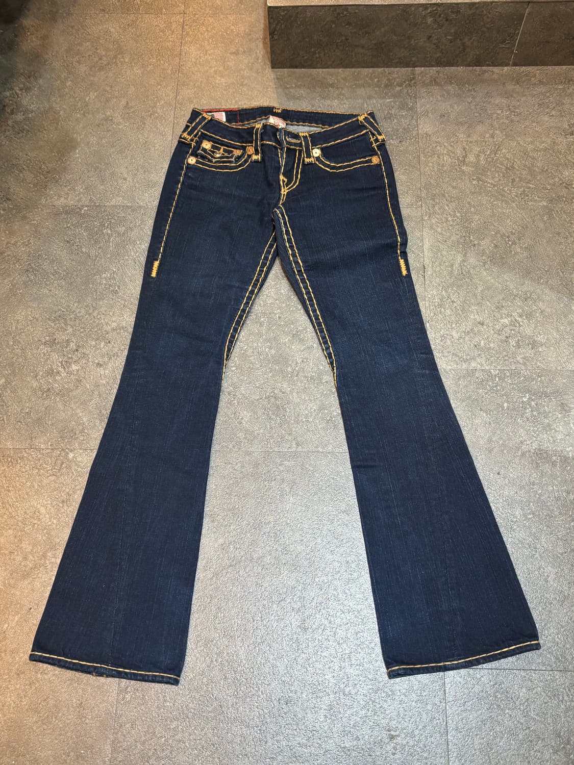 트루릴리젼 데님팬츠 부츠컷 바지 25사이즈 상품이미지3