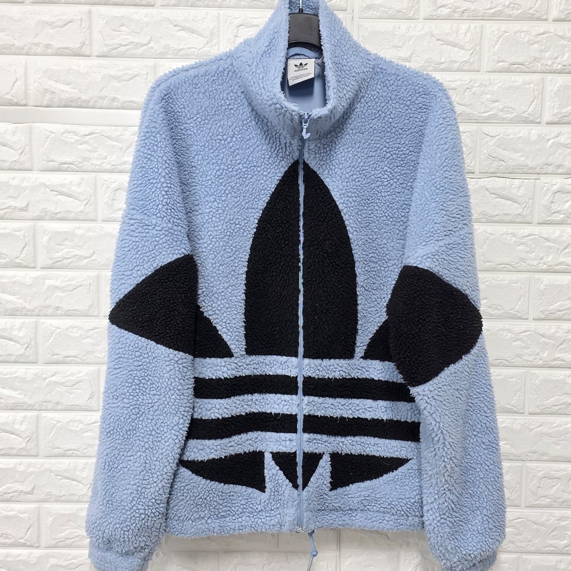 택포) 아디다스 빅로고 뽀글이 플리스 후리스 M 상품이미지1