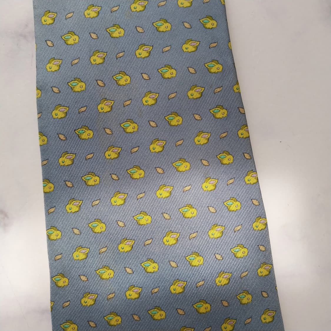 살바토레 페라가모 블루 토끼 모티브 넥타이 9.5cm B등급 K2386
 상품이미지7