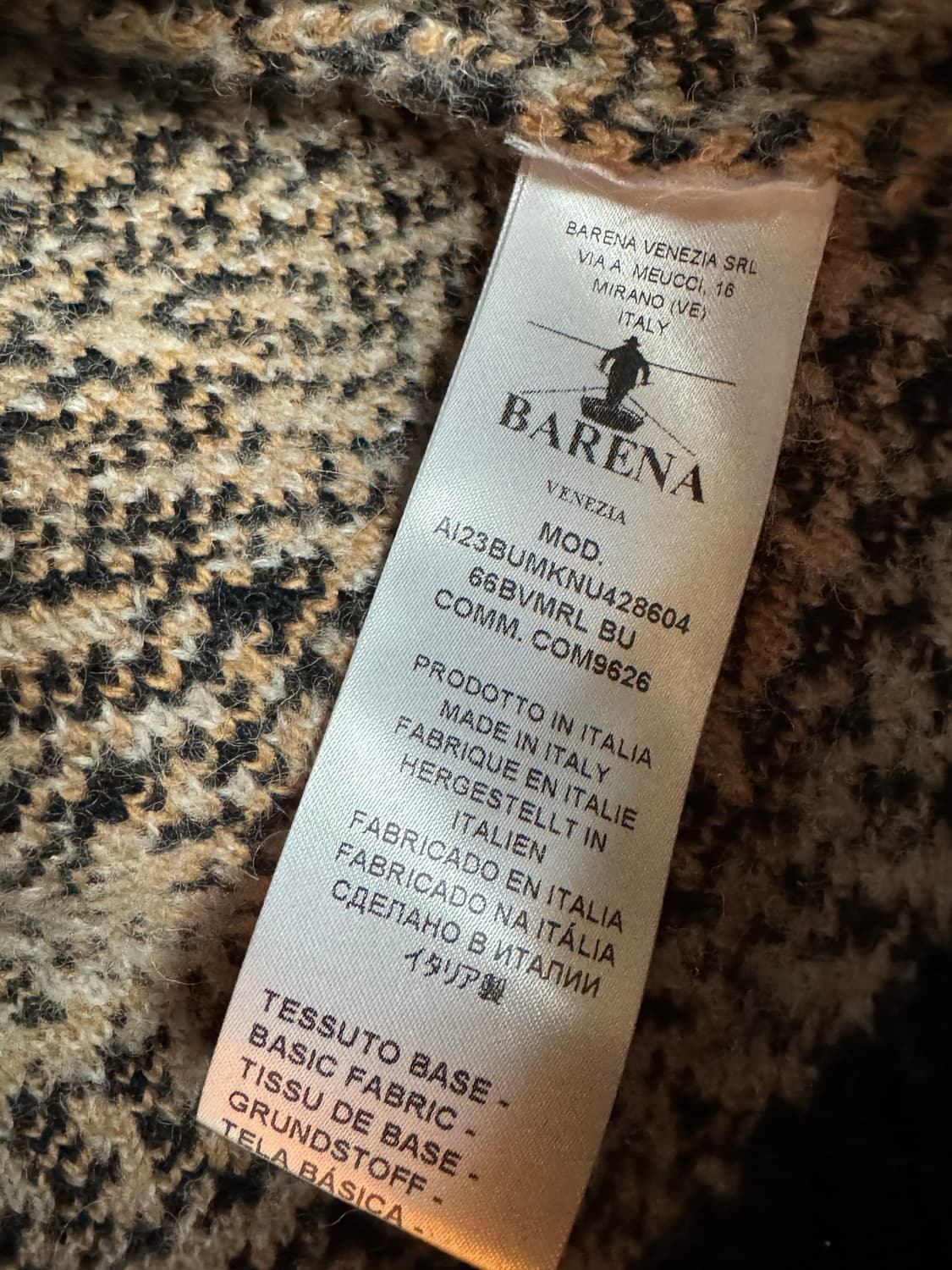 바레나 23fw 니트 상품이미지5