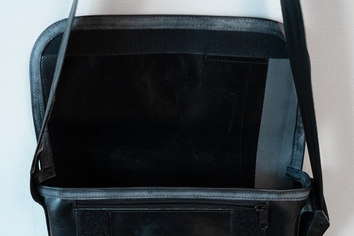 프라이탁 F41 하와이파이브오 하파오 올블랙 크로스백 상품이미지6