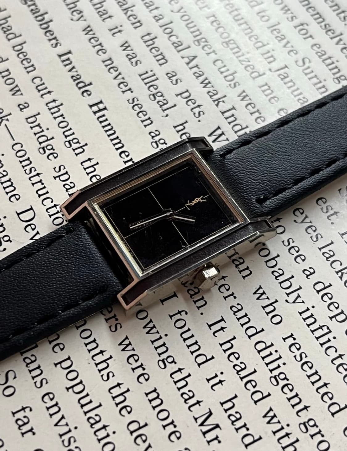 입생로랑 x 시티즌 빈티지 쿼츠 급처 상품이미지1