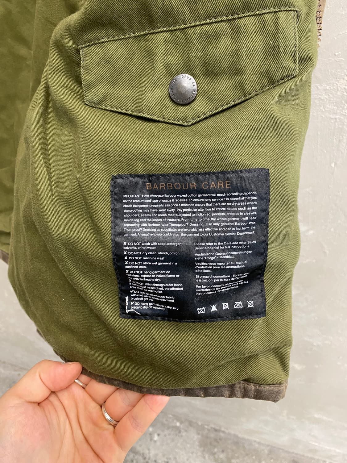 [M] Barbour x Deus 인터내셔널 왁스 자켓 상품이미지8