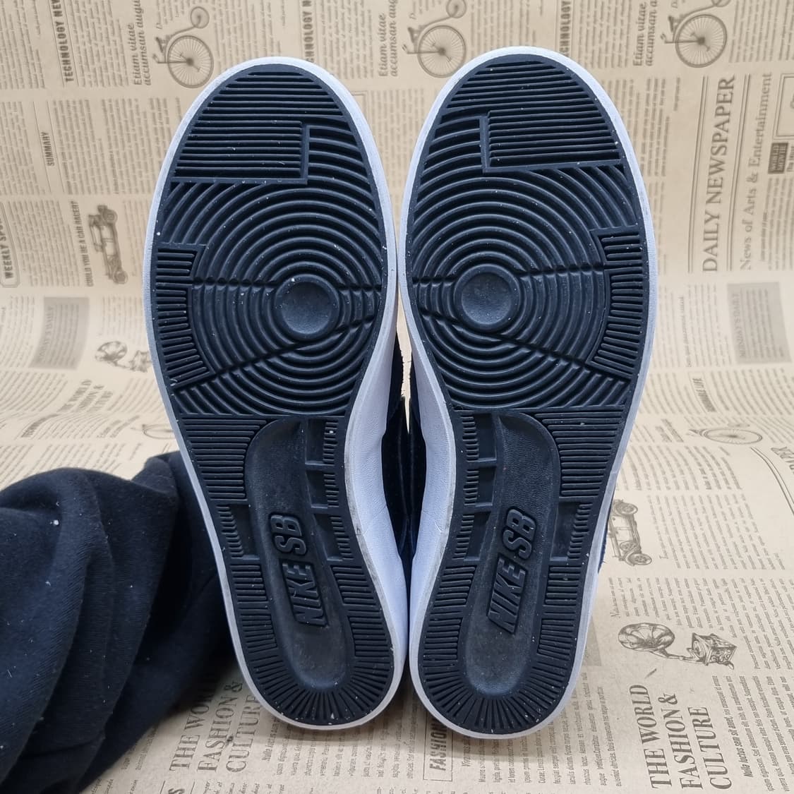 나이키 SB 델타포스 딥네이비 여성운동화240 상품이미지3