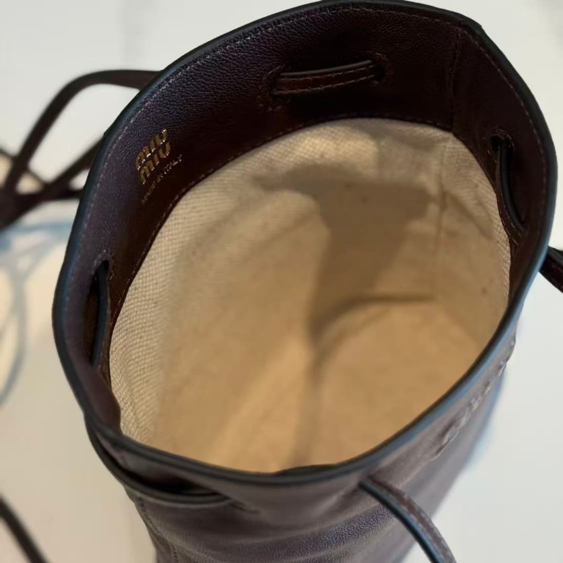 미우 미우 나파 레더 미니백 상품이미지8