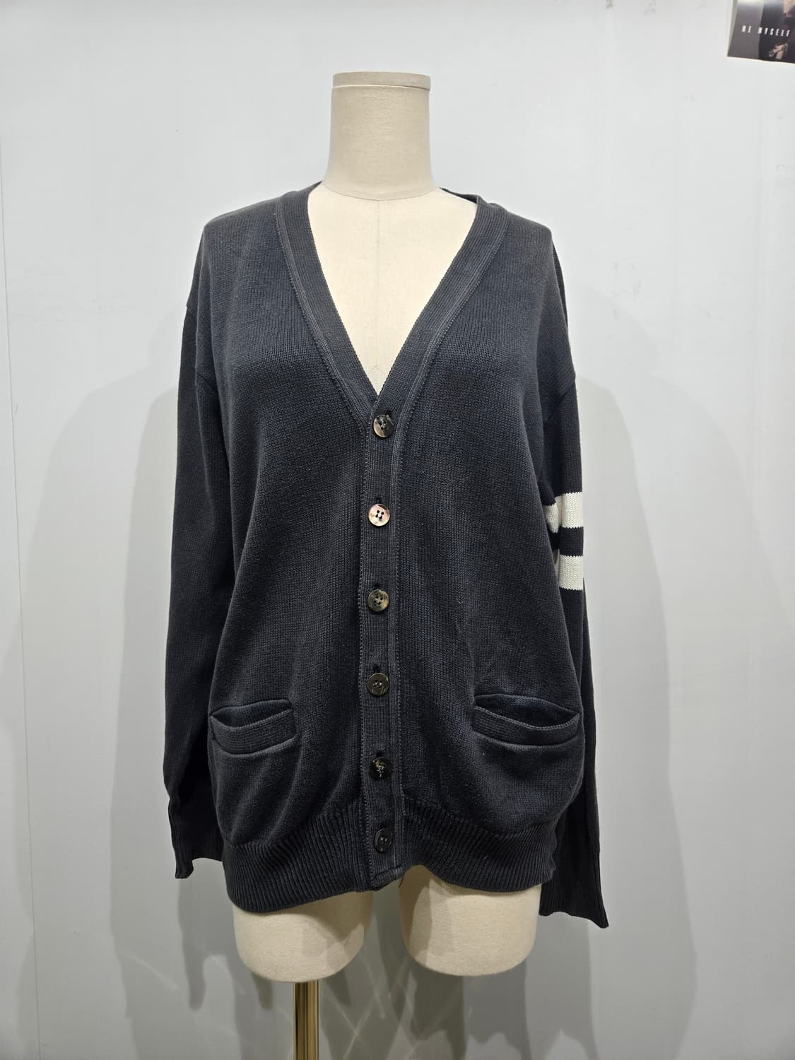 이세이미야케 네이비색상 스트라이프 가디건 상품이미지1