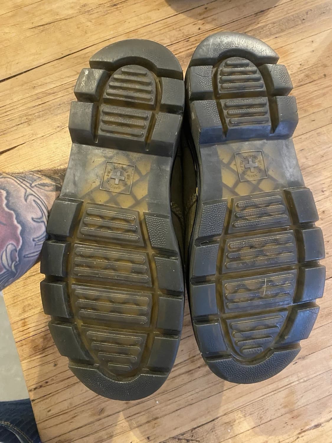 닥터마틴 리더 스웨이드 올리브 상품이미지4