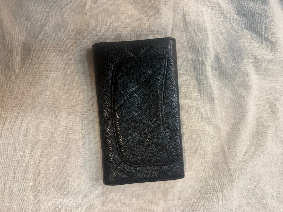 20번대 정품 샤넬 금장 캐비어 클래식 장지갑 팝니다 상품이미지8