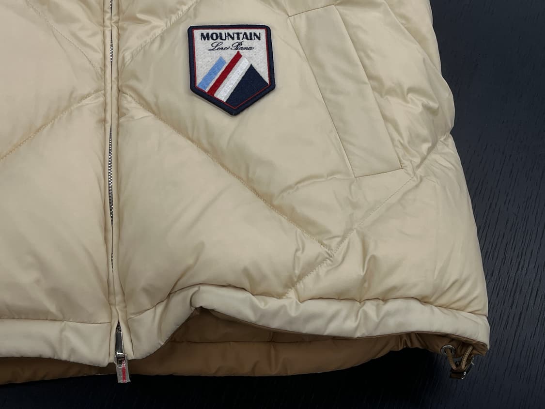 로로피아나 리버시블 구스다운 조끼 M(100-105) (새상품) 상품이미지4