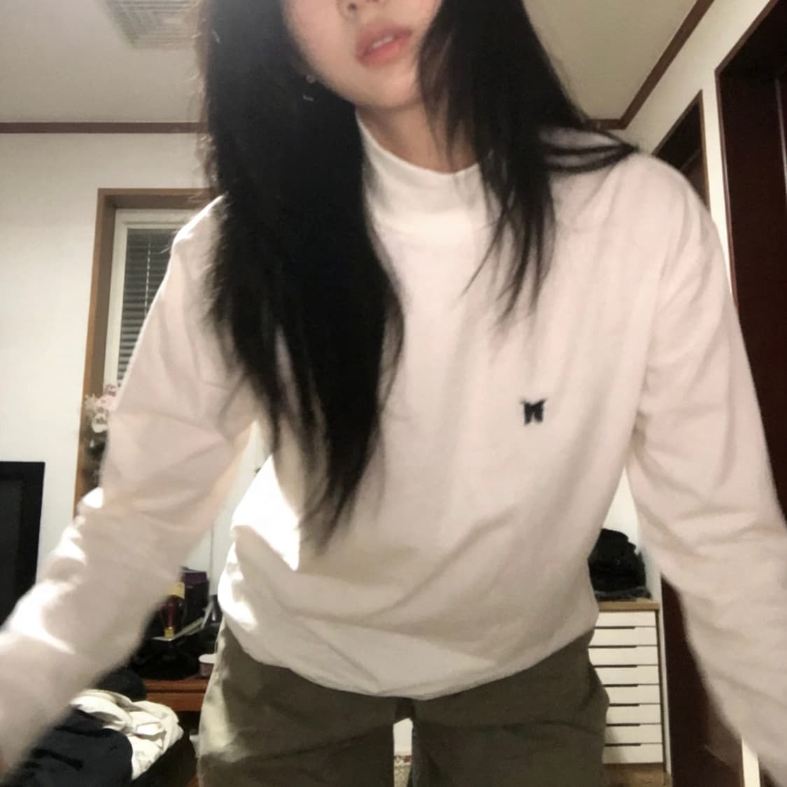 니들스 모크넥 롱슬리브 티셔츠 상품이미지1