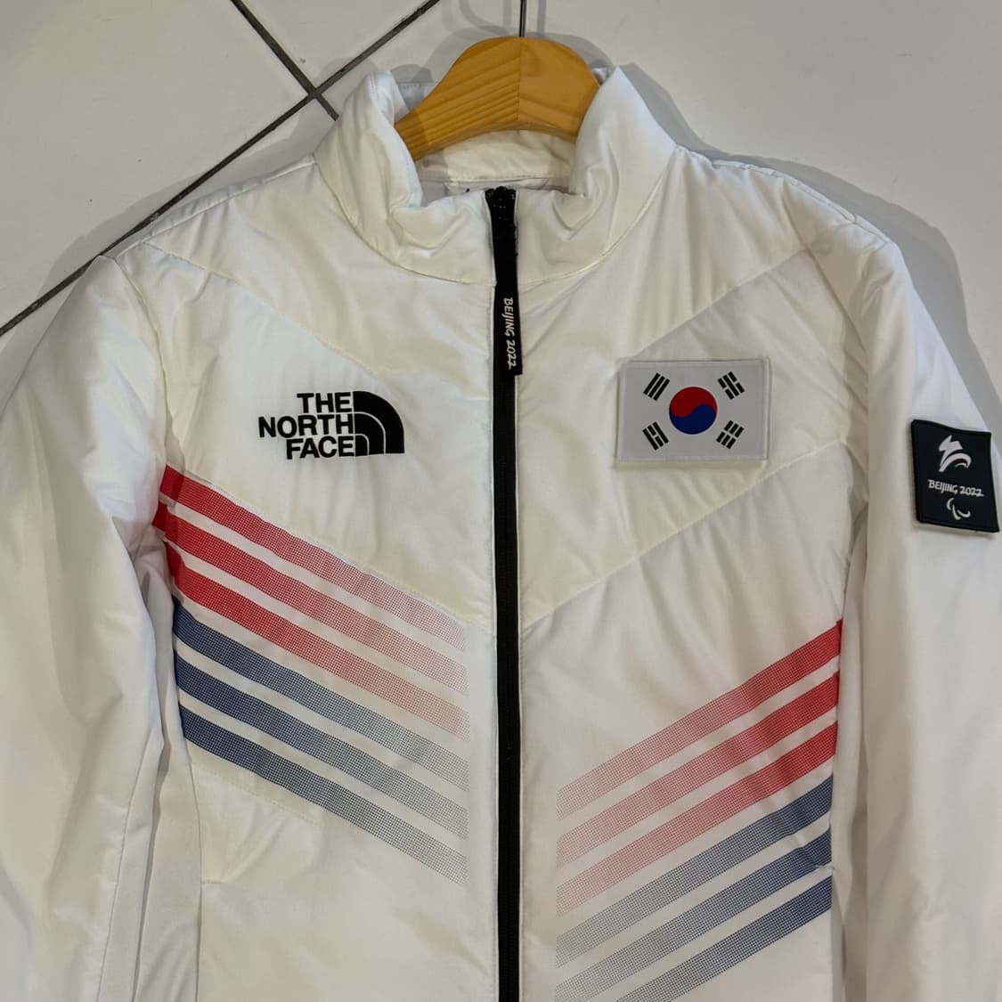 노스페이스 베이징 2022 올림픽 패딩 상품이미지2