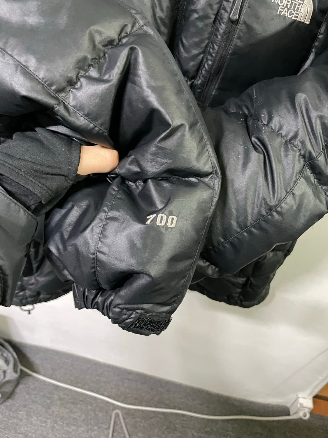 노스페이스 구스다운 퍼텍스 패딩 올블랙 700 XL 105사이즈 상품이미지6