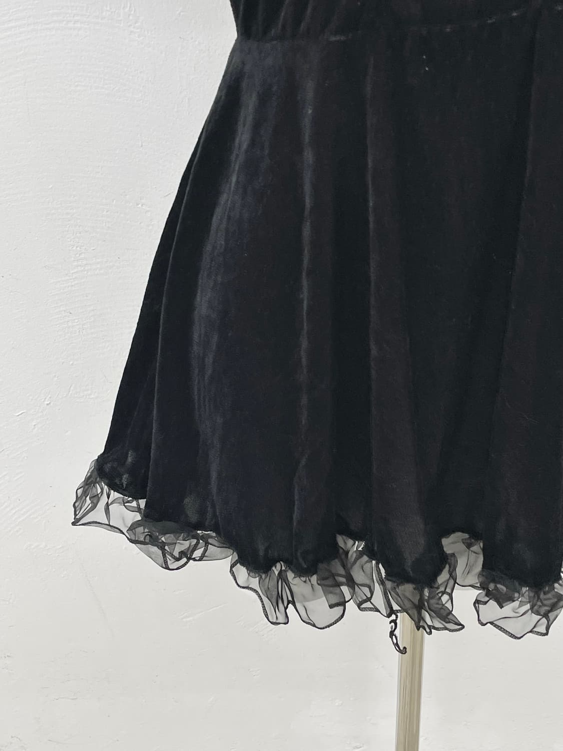 고딕 벨벳 레이스 리본 원피스 상품이미지6